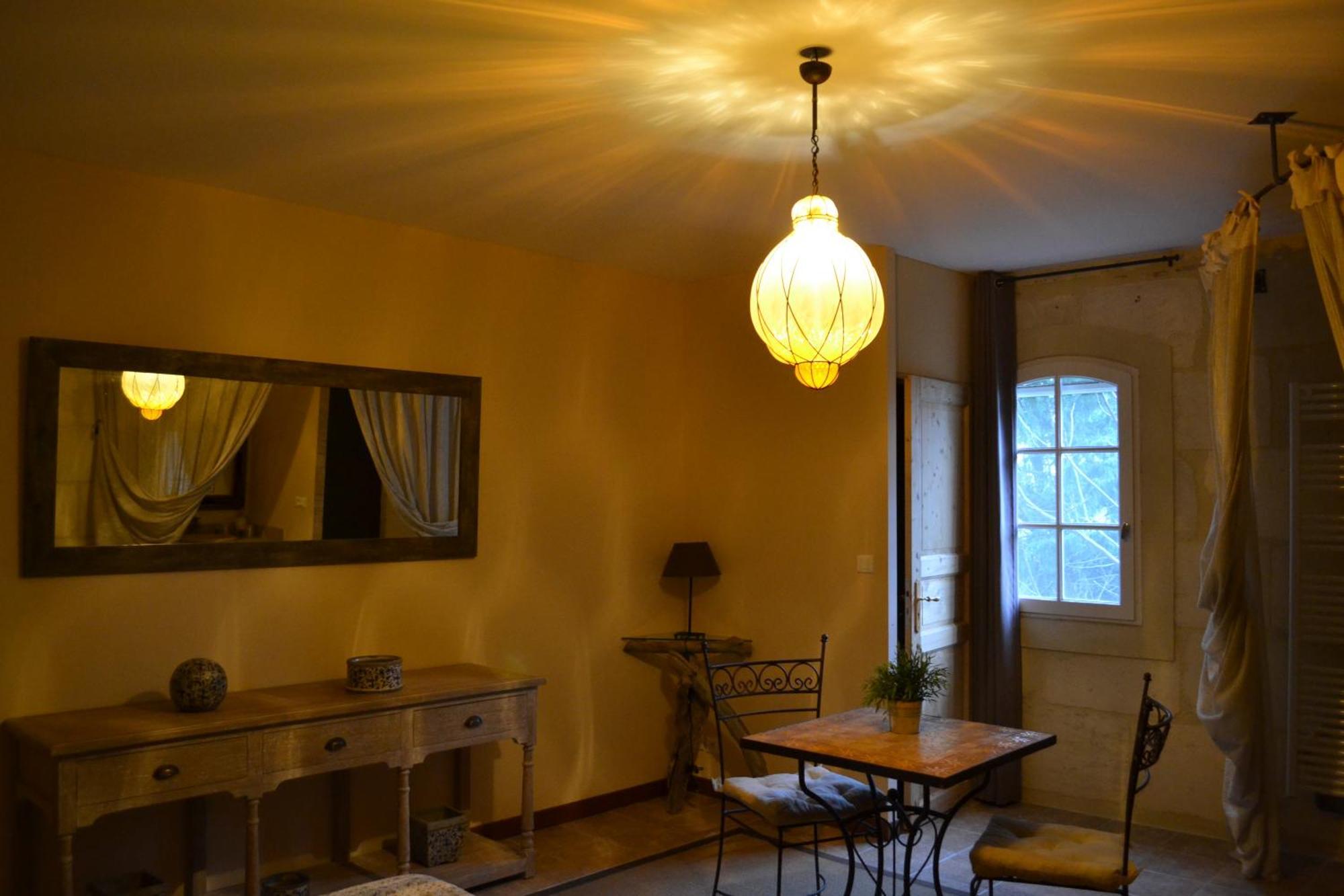 Mas Petit Prince Arles Room photo